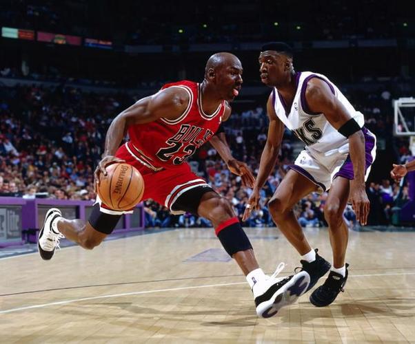 随着竞争加 随着竞争加