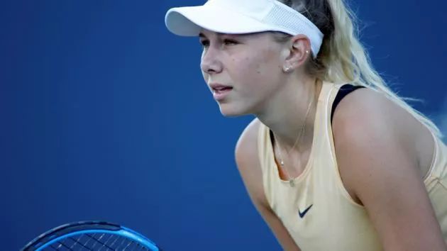 足球比赛中 足球比赛中