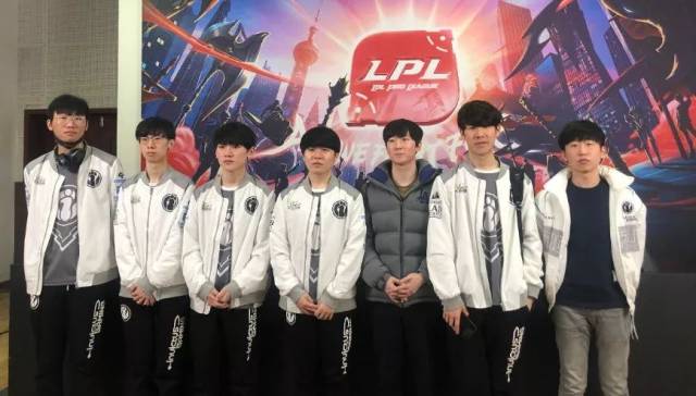 B费的失误 B费的失误